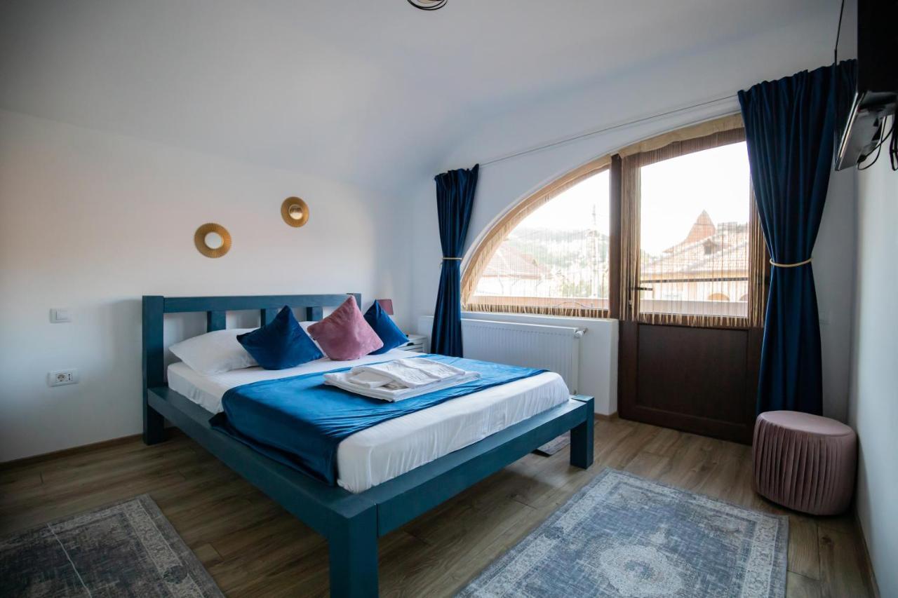 Dania&Petru Residence Tîrgu Ocna Екстериор снимка