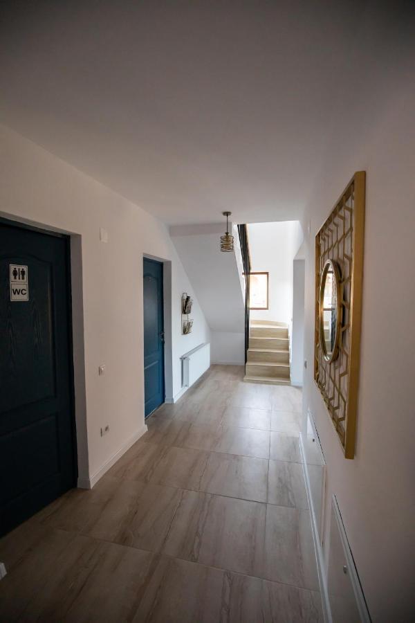Dania&Petru Residence Tîrgu Ocna Екстериор снимка