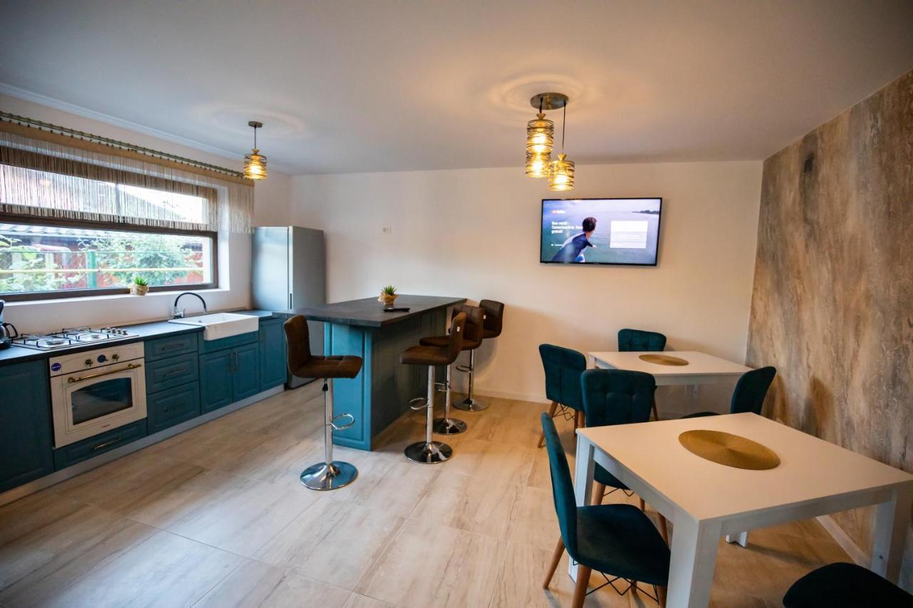 Dania&Petru Residence Tîrgu Ocna Екстериор снимка