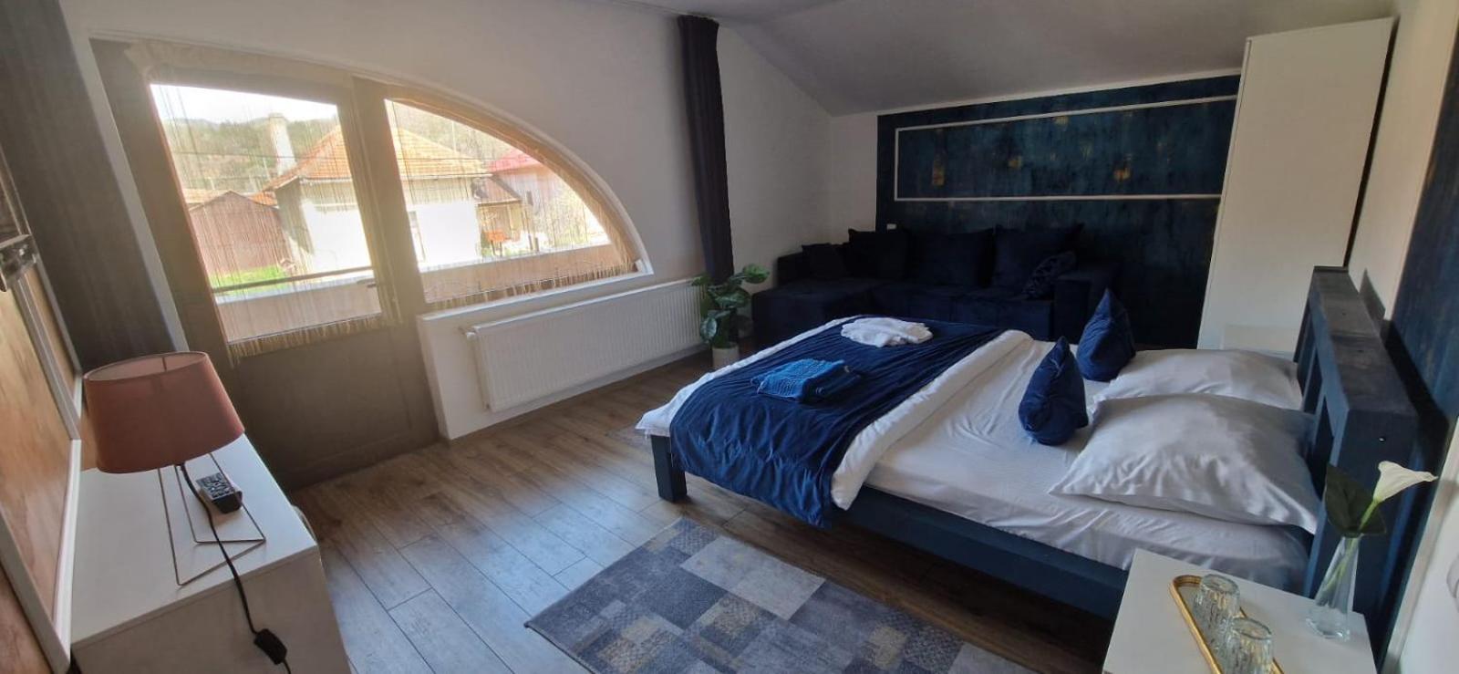 Dania&Petru Residence Tîrgu Ocna Екстериор снимка